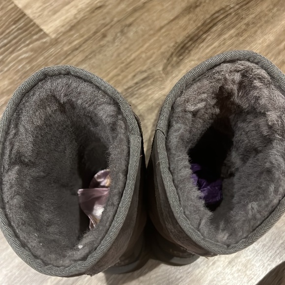 UGG Classic Tall Boot - Picture 5 of 6